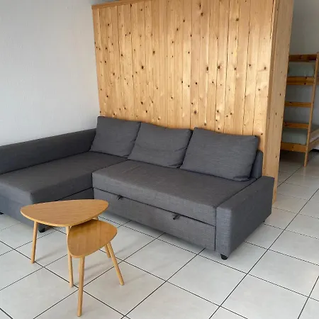 Zonnige Studio Aan De Zeedijk Van Middelkerke. *